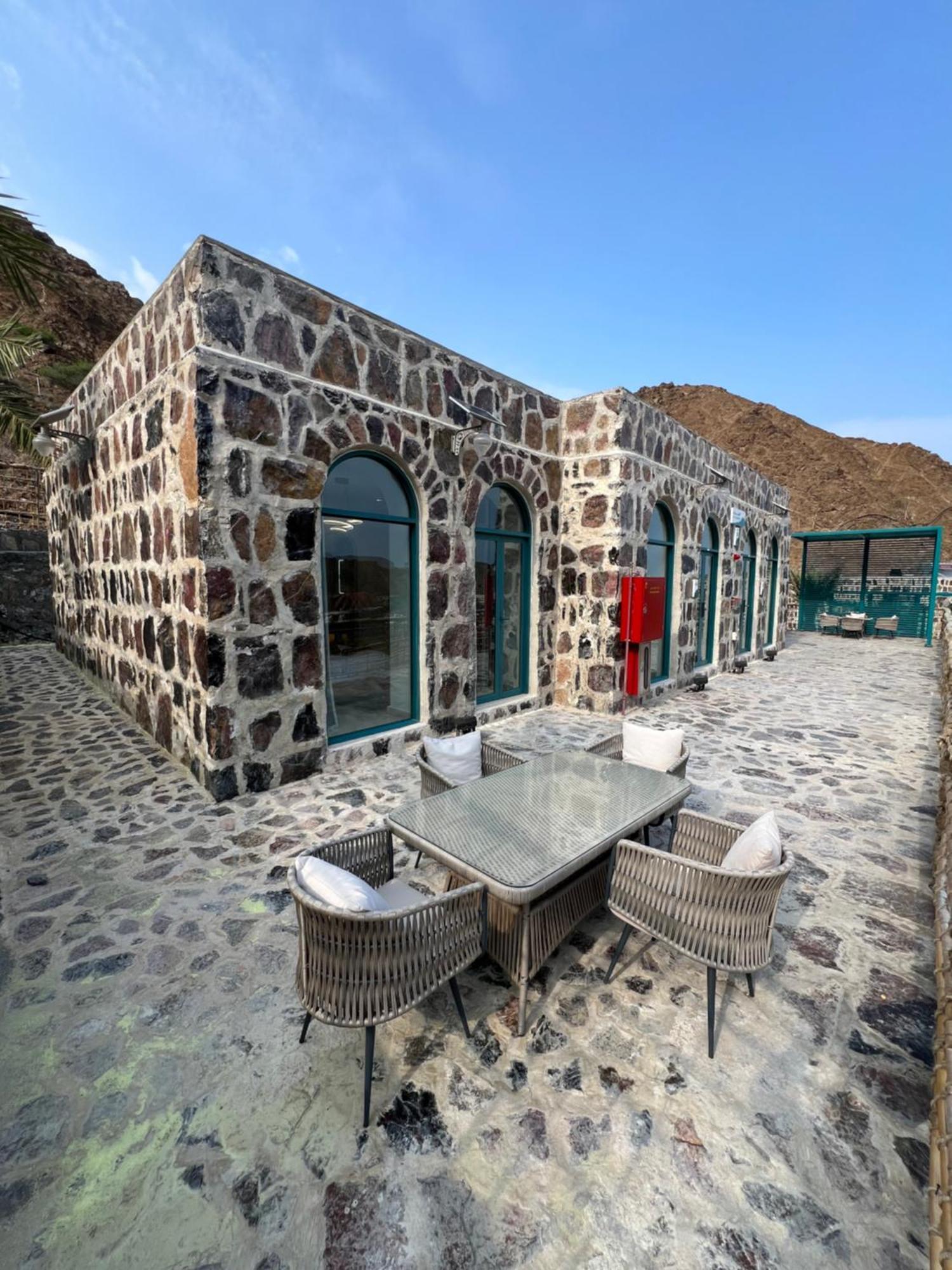 Dibba Mountain Park Resort ฟูไจราห์ ภายนอก รูปภาพ