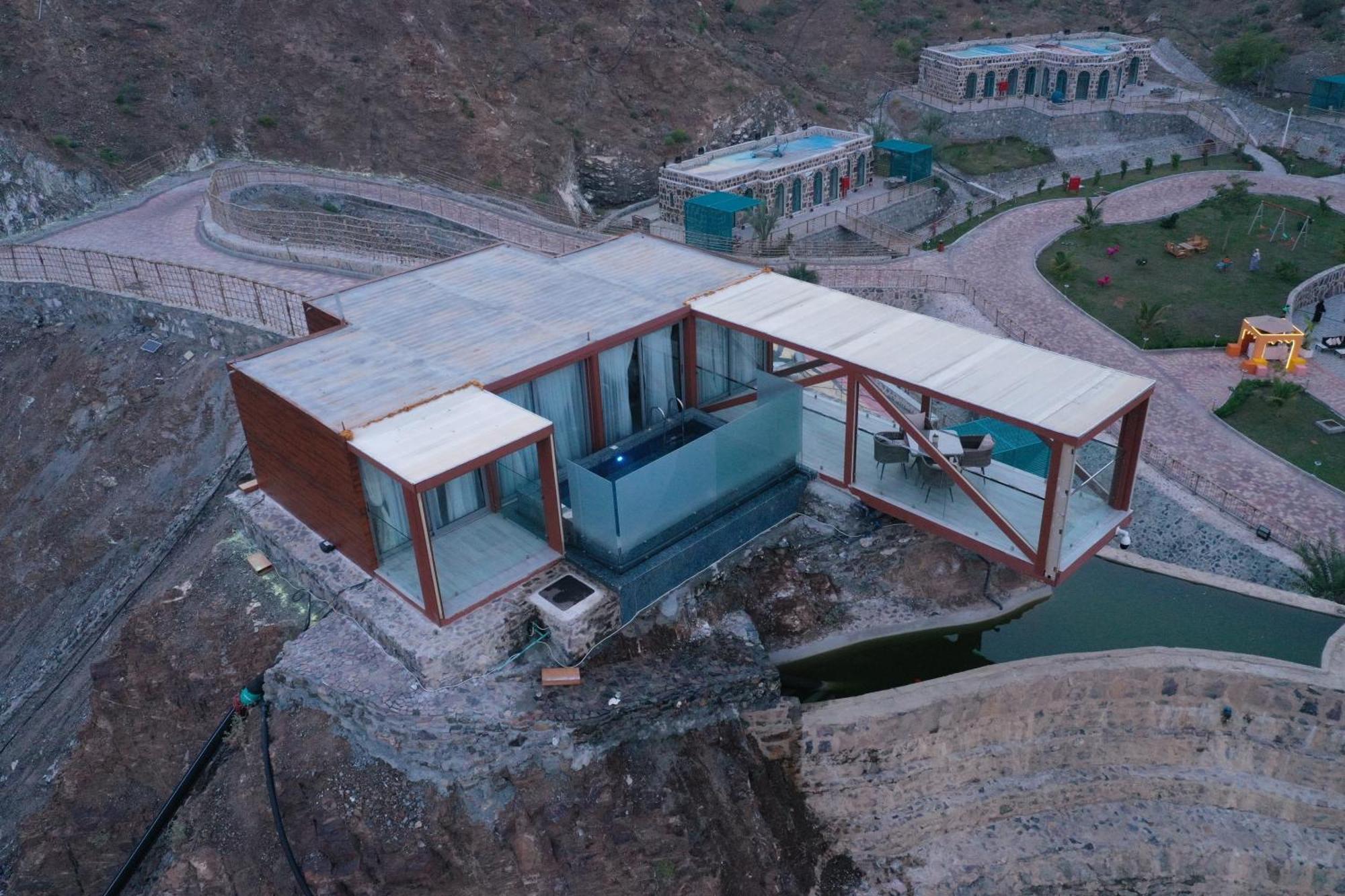 Dibba Mountain Park Resort ฟูไจราห์ ภายนอก รูปภาพ
