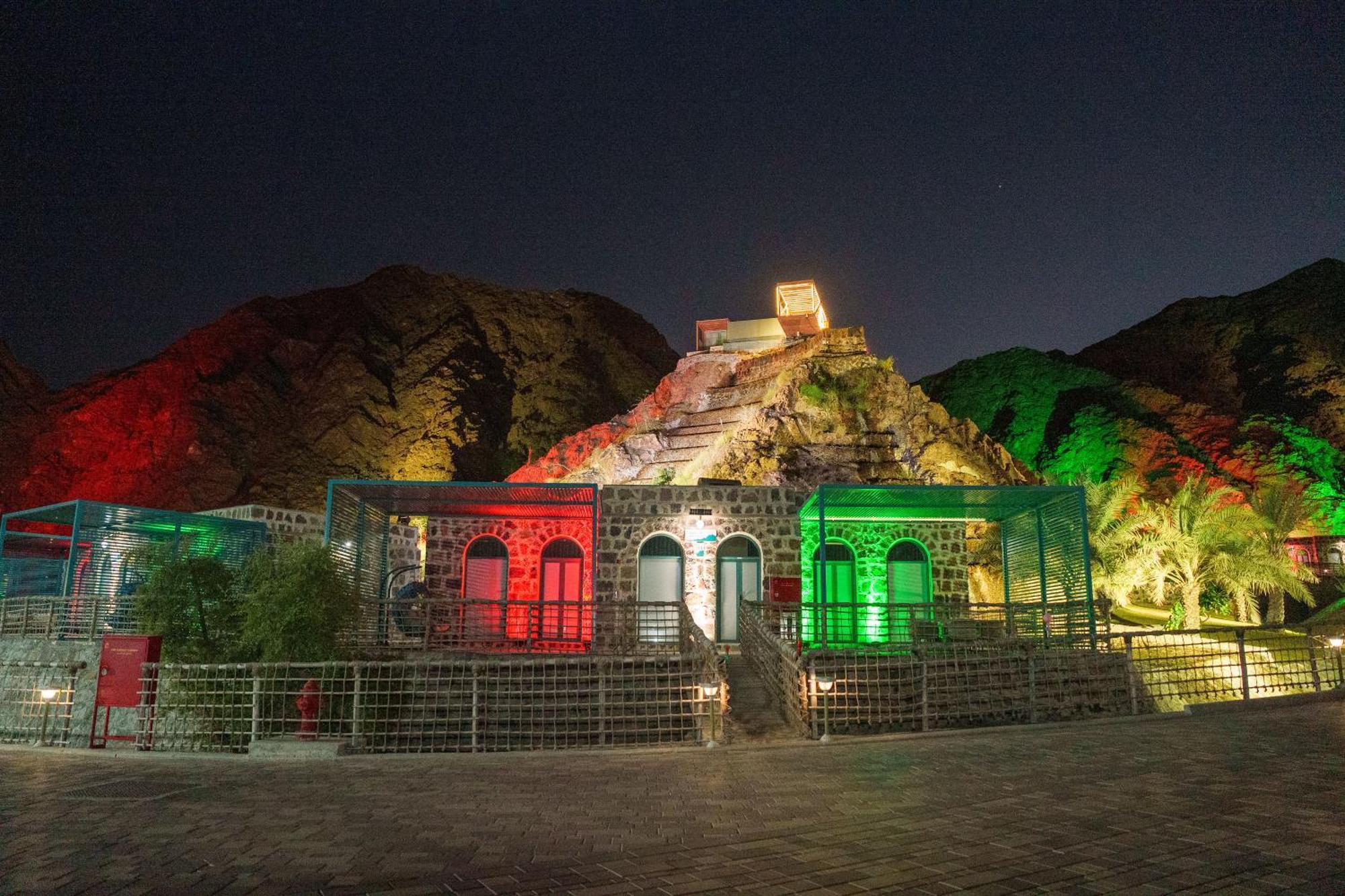 Dibba Mountain Park Resort ฟูไจราห์ ภายนอก รูปภาพ