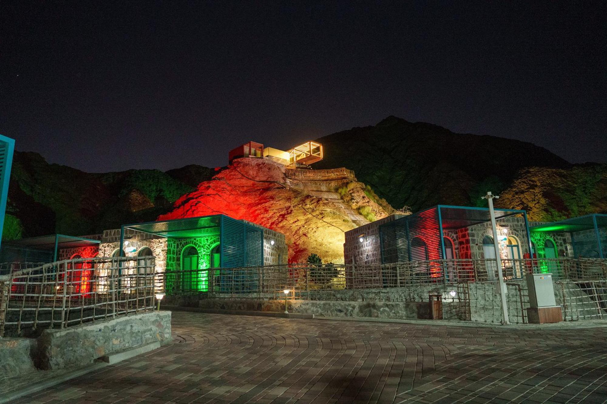 Dibba Mountain Park Resort ฟูไจราห์ ภายนอก รูปภาพ